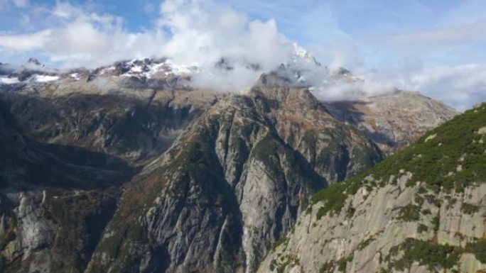 欧洲阿尔卑斯山左侧的空中滑梯