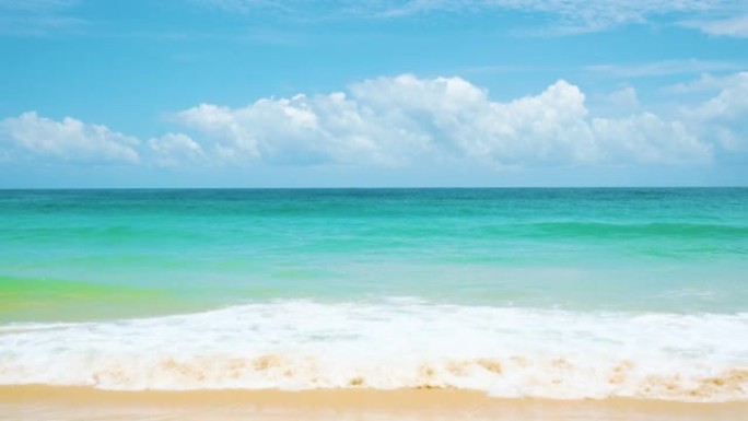 沙滩和海洋以及蓝天夏季海滩背景。