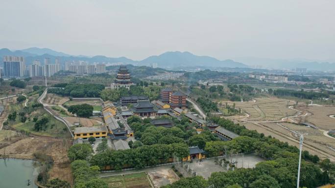 浙江宁波岳林寺白天多角度航拍