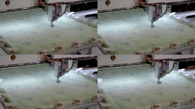 工厂织布机，用于缝制床单，窗帘和其他