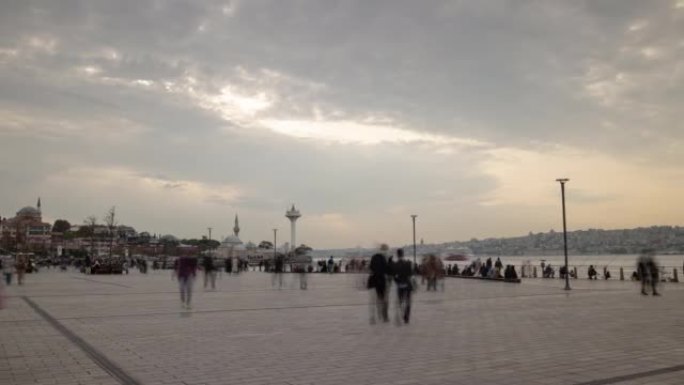 伊斯坦布尔市著名拥挤的河边海湾全景4k延时土耳其