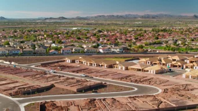 亚利桑那州皮奥里亚边缘正在建造的房屋 -- 无人机拍摄