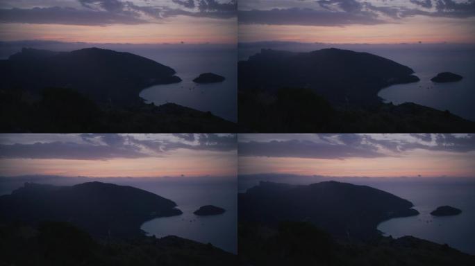 无人机可以看到海边美丽的悬崖边，浪漫的日落