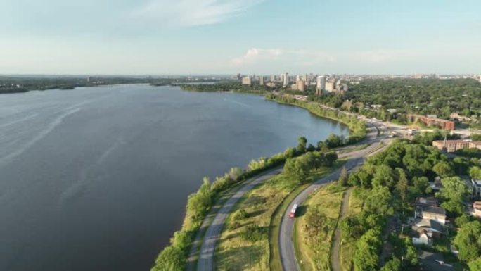 Aerial view of bus driver Sir John A. Macdonald Pa