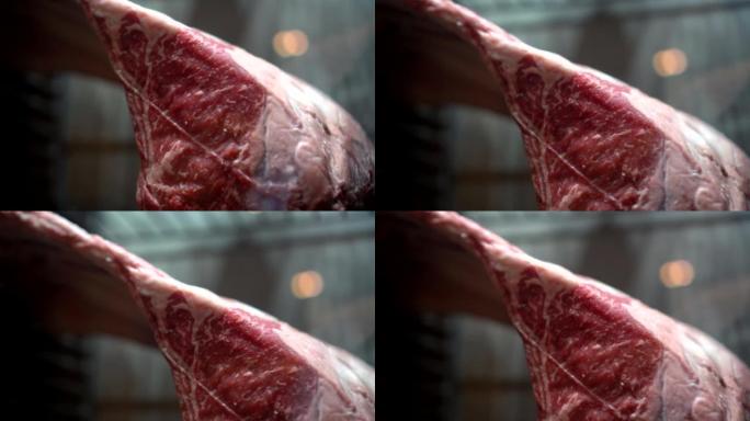 和牛黑安格斯战斧牛肉架在冷藏冰箱豪华餐厅干老化