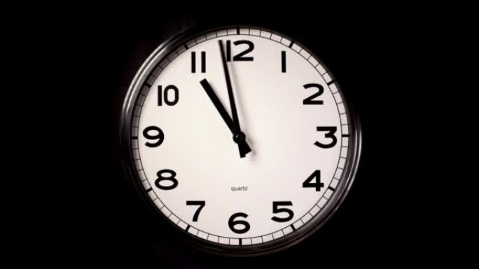 一个无品牌的现代时钟，延时2小时至12小时