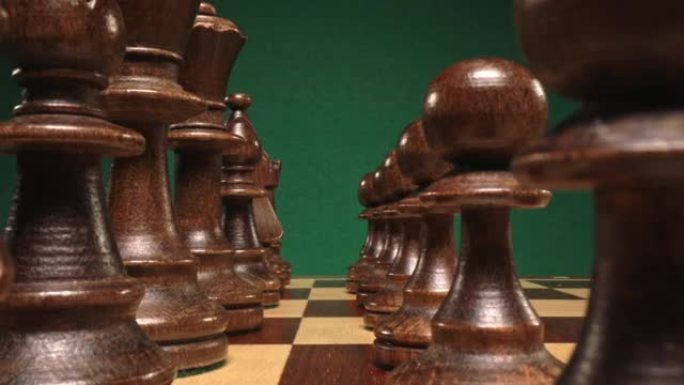 以不同寻常的方式展示国际象棋的宏观视图