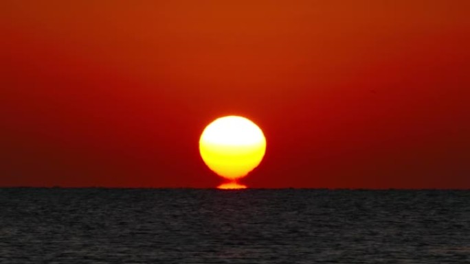 海上日出-用远摄镜头拍摄，4k