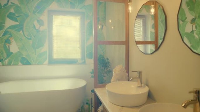 浴室内的家庭水疗中心。波西米亚风，现代设计