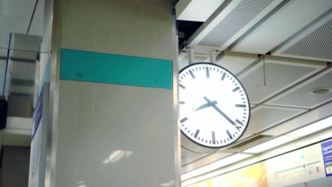 火车站的时钟
