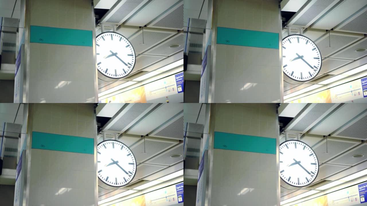 火车站的时钟
