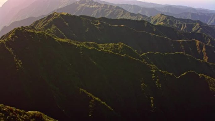 夏威夷瓦胡岛Ko'olau山脉的空中山脊