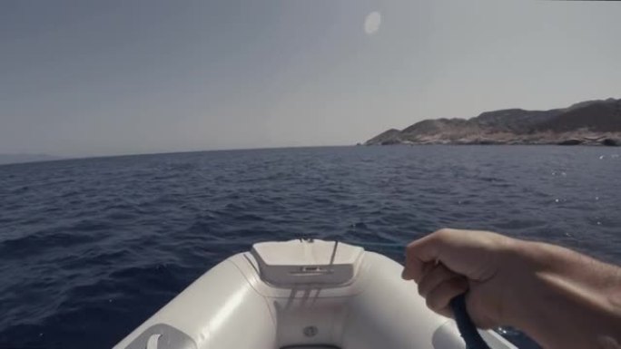 地中海的暑假: POV骑充气船肋骨