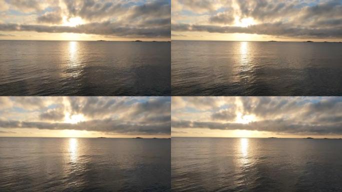 海上日出的风景