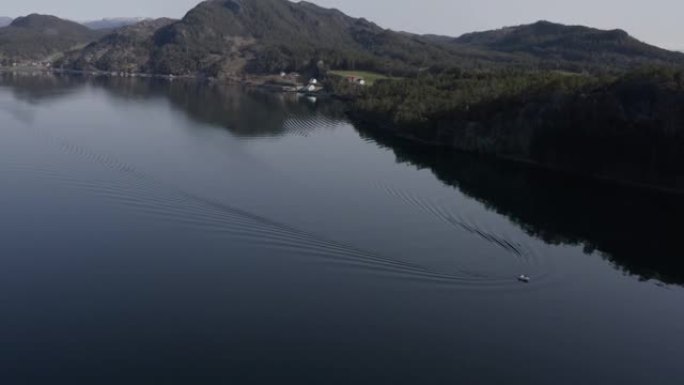 空中无人机视图: 飞越挪威的Hardanger峡湾