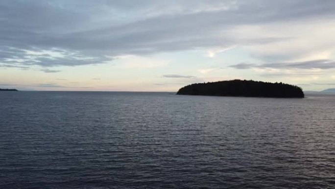 Howe Sound和海湾群岛的鸟瞰图