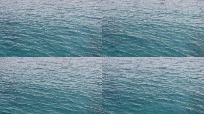 爱琴海绿蓝海水的质地