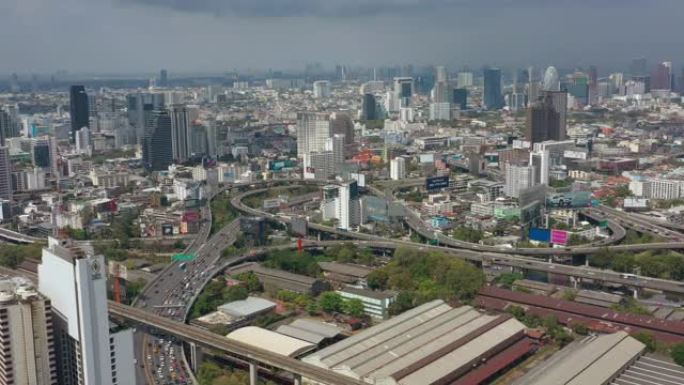 曼谷城市景观交通街路口空中全景4k泰国晴天飞行