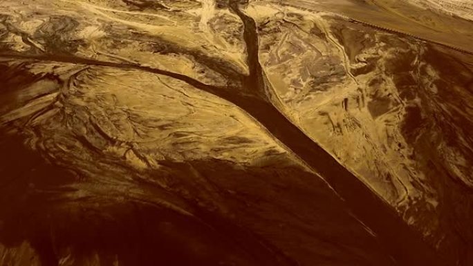 从上方看未来的火星表面。由土壤和岩石制成的复杂图案