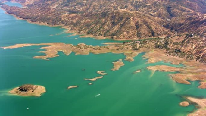 美国加利福尼亚州的AERIAL Lake Berryessa和Quarry Canyon