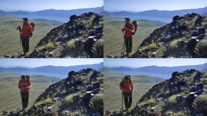 一个人独自攀登火山