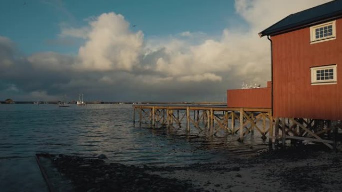 挪威的户外风景: 北极圈上的峡湾景观