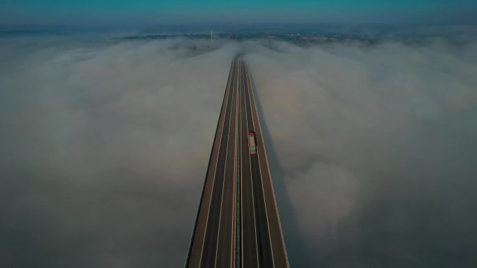 航拍高速公路高架桥云海