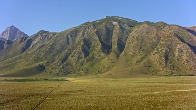 加利福尼亚州莫诺县劳雷尔山的鸟瞰图