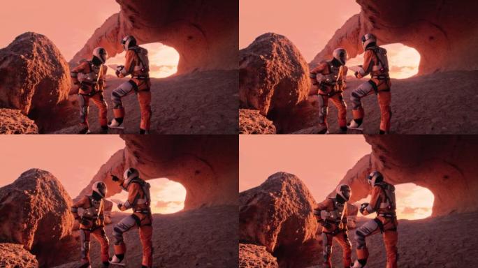 火星红色星球上的两名宇航员。外星星球上的日落