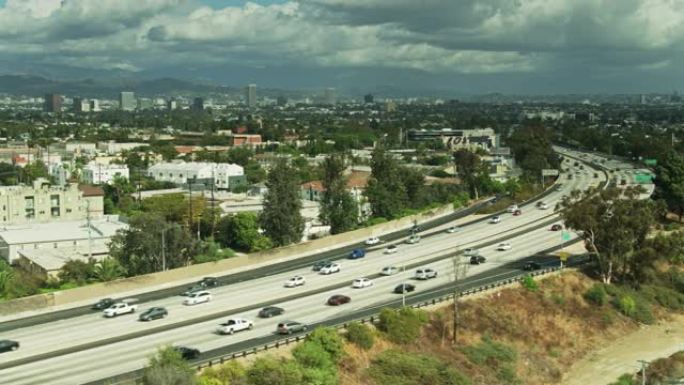 洛杉矶I-10向韩国城的静态无人机拍摄