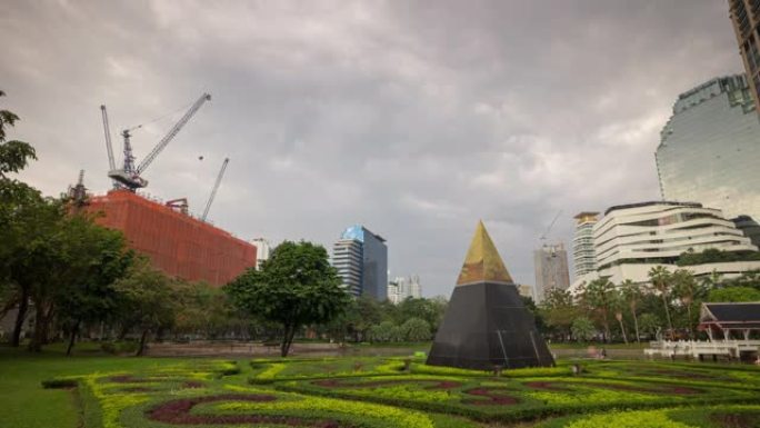 阴天曼谷市中心工作场公园全景4k延时泰国