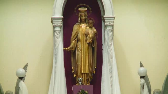 伊格莱西亚·拉·默塞德祭坛雕像