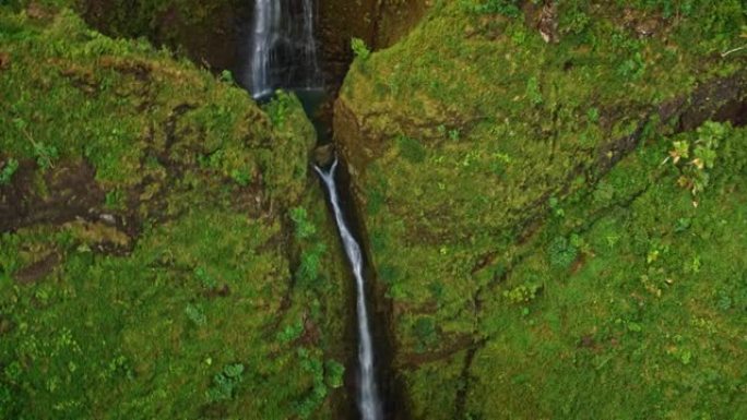 空中神圣瀑布 (卡卢瓦)，瓦胡岛，HI