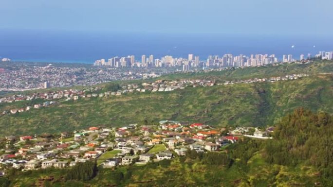 俯瞰夏威夷檀香山的瓦胡岛空中城市化山脊