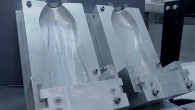 注射吹塑制造塑料瓶的工业模具