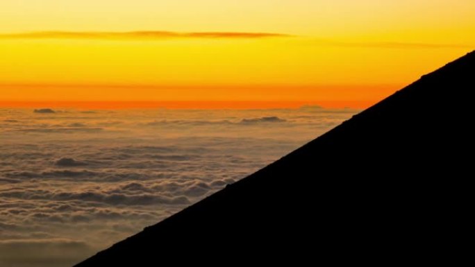 莫纳克亚山日落: 大岛，夏威夷: 卷云