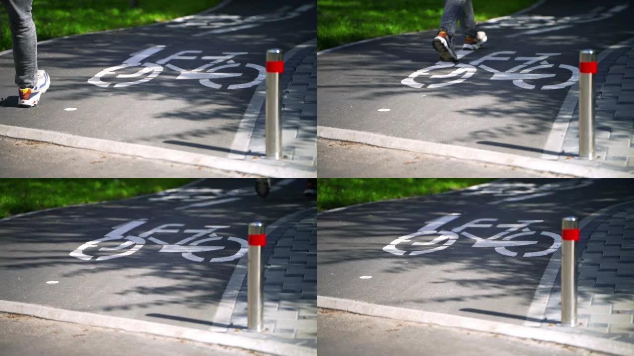 自行车标志。自行车骑车人路线。大城市中心的自行车道。