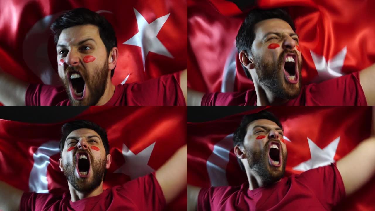 土耳其球迷在家乡庆祝