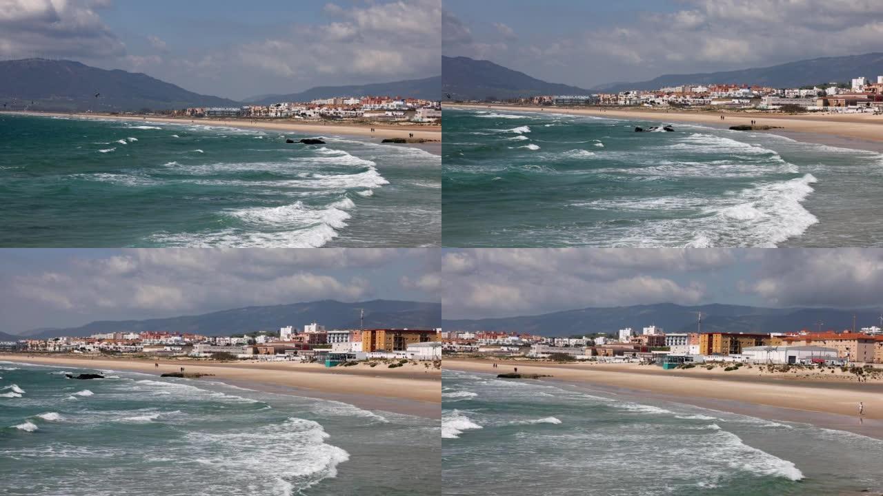 在西班牙安达卢西亚旅行: 塔里法海滩