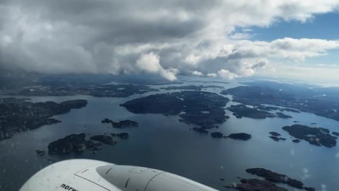从挪威上空的飞机上看乘客