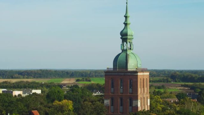 波兰Frombork古城鸟瞰图。尼古拉斯·哥白尼博物馆