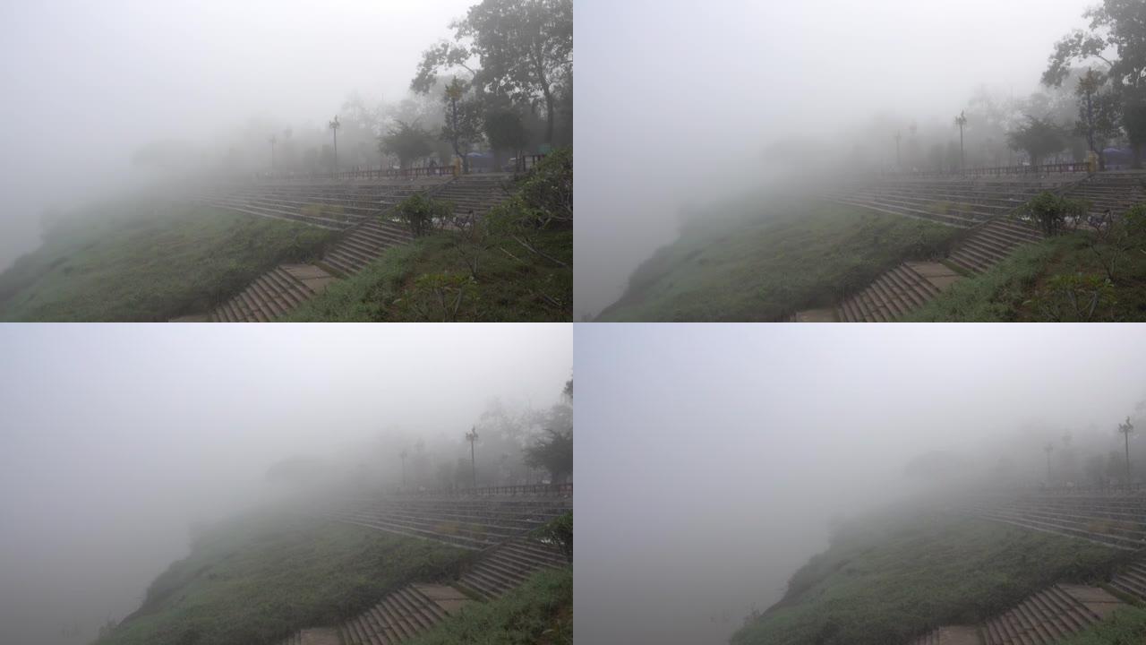 在黎府清汗区的湄公河视点上的晨雾，平移
