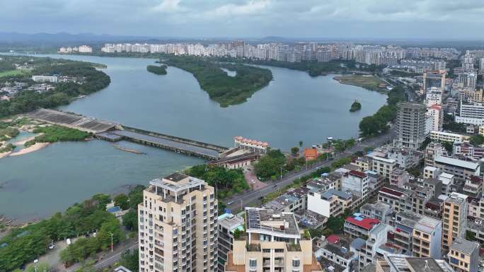 航拍海南琼海市城市全景面貌风光