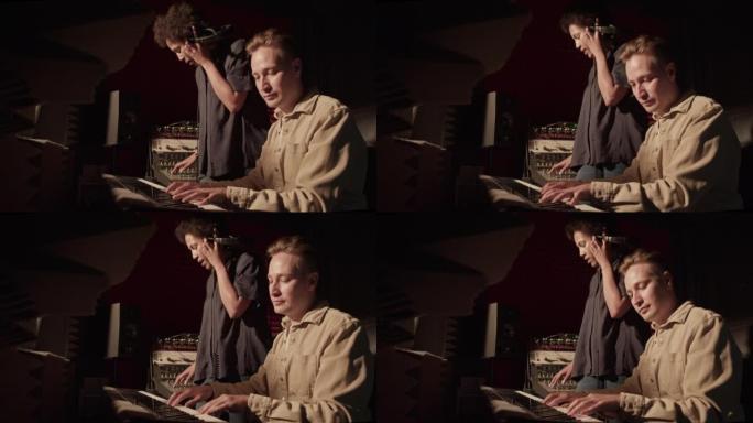 音乐家一起录制新歌