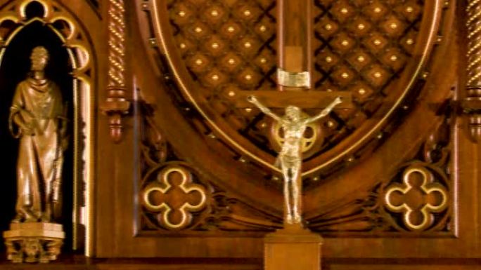 里加大教堂祭坛细节