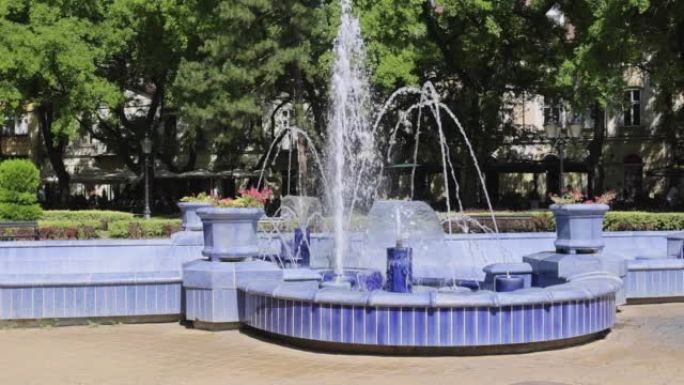苏博蒂卡蓝色喷泉