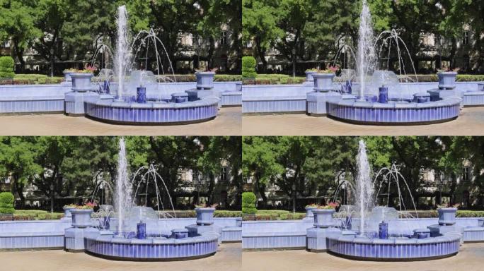 苏博蒂卡蓝色喷泉