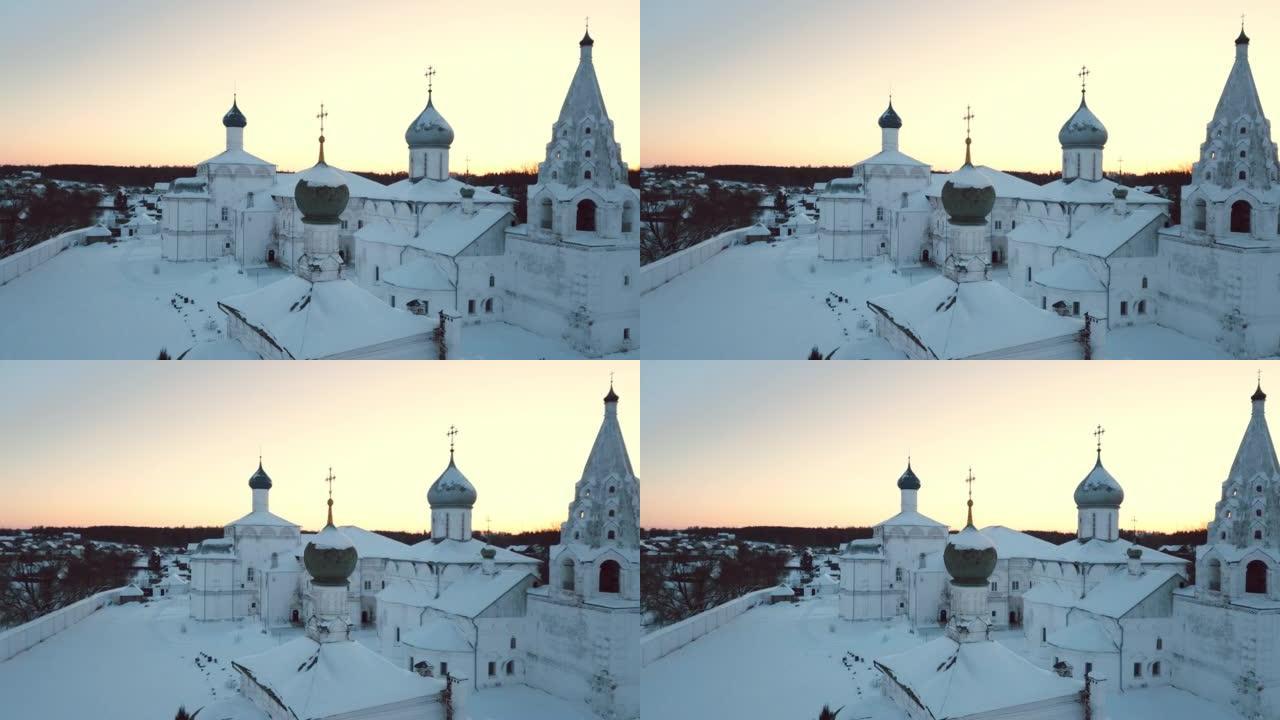 佩列斯拉夫尔扎列斯基的圣三一达尼洛夫修道院