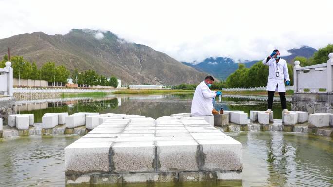 原水化验 原水取样 污水化验检测 化验室