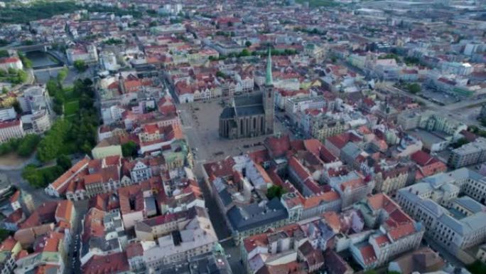 捷克共和国比尔森市周围的鸟瞰图